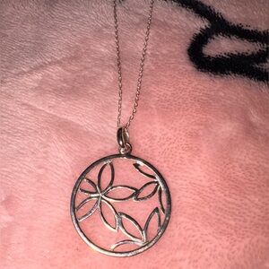 NWT Sterling Silver 925 Floral Pendant Necklace-18 inch